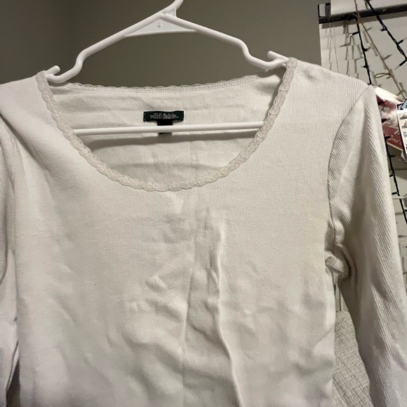 Lace neck Target long sleeves - Picture 3 of 4